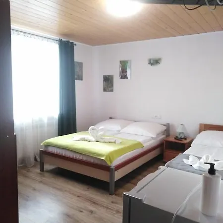 Jacuu Homestay *
